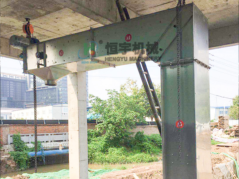 江蘇某環(huán)?？萍加邢薰?Z型提升機(jī)